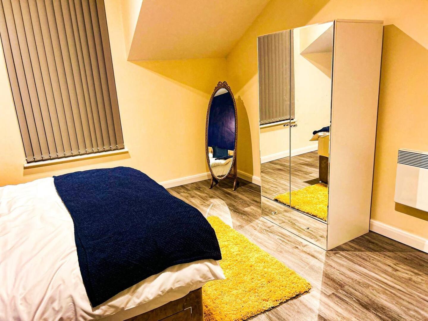 Betty'S Apartment- Metres From Train Station Harrogate Ngoại thất bức ảnh